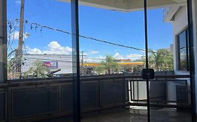 Suíte de luxo no centro com closet e hidromassagem